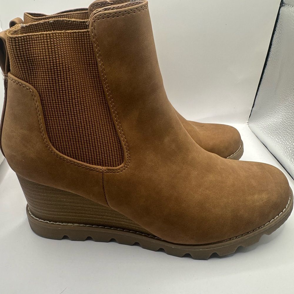 Wild Fable Brown Wedge Boots size 10 - Picture 3 of 7